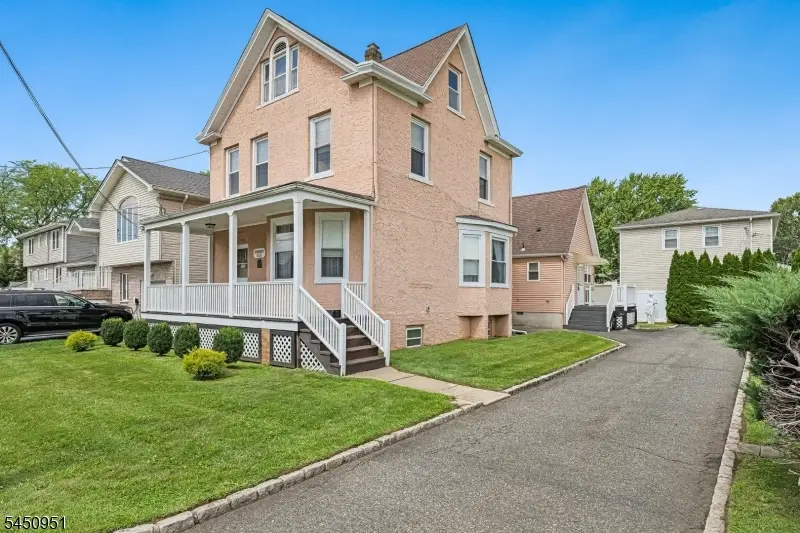 1120 Madison Hill Rd, Clark, NJ 07066 - #3