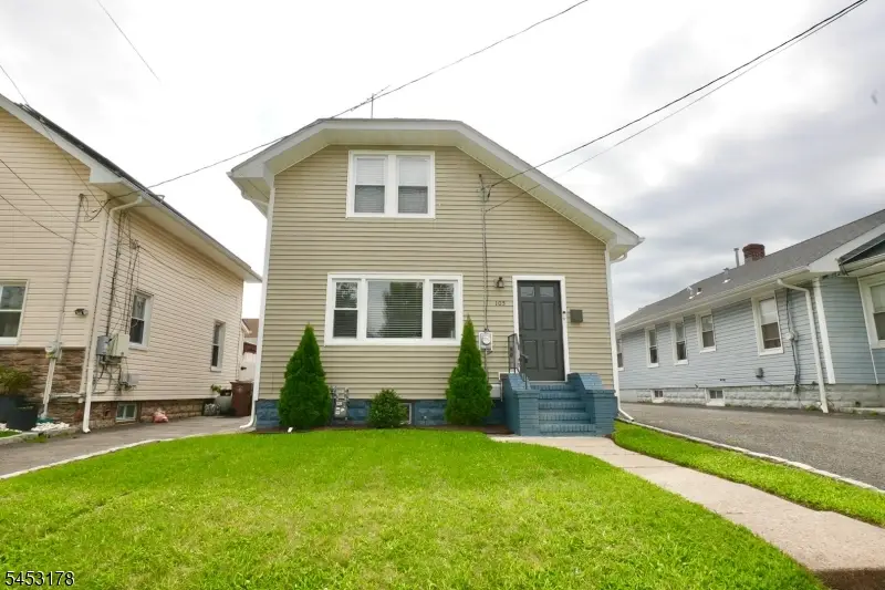 105 Main St, Linden, NJ 07036 - #1