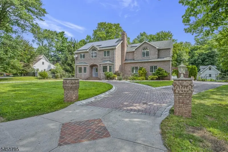 4 Brook St, Dunellen, NJ 08812 - #2