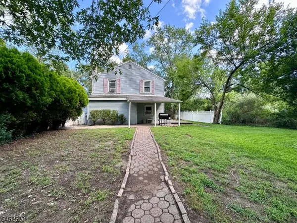 15 Warren Hagstrom Blvd, Wanaque Boro, NJ 07465