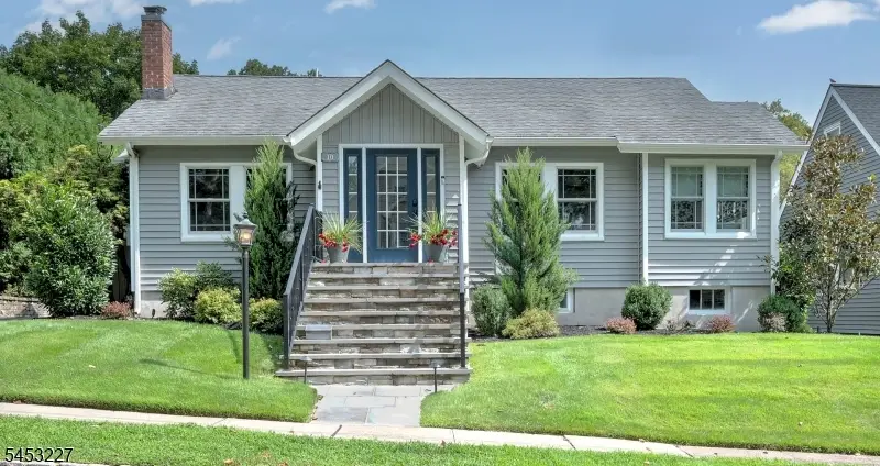 10 Marion Rd, Verona, NJ 07044 - #1