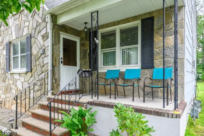 110 Amherst Ave, Colonia, NJ 07067 - #3