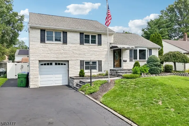 1526 N Stiles St, Linden, NJ 07036 - #2
