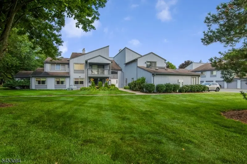 252 Drake Ln, Roxbury, NJ 07852 - #2