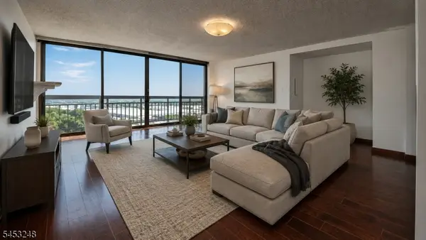 2140 Harmon Cove Tower #2140, Secaucus Town, NJ 07094