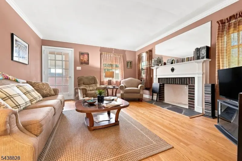 5 Plymouth Rd, Nutley, NJ 07110 - #2