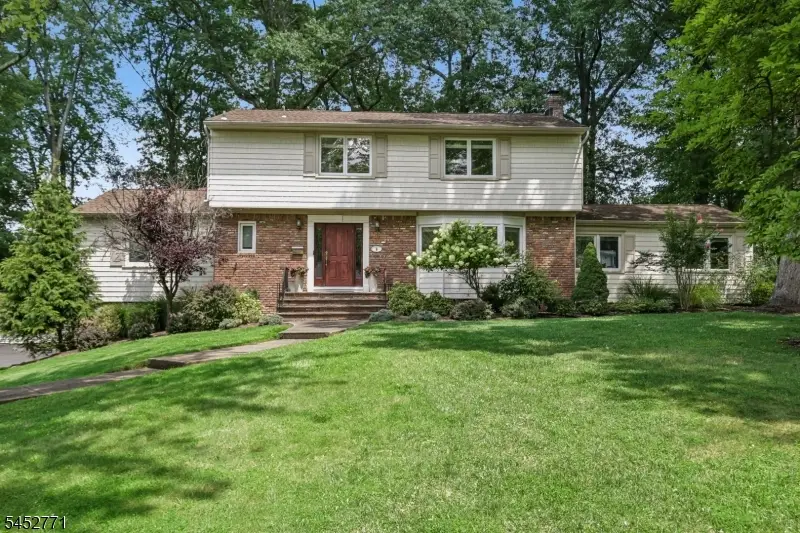 9 Burlington Rd, Livingston, NJ 07039 - #1