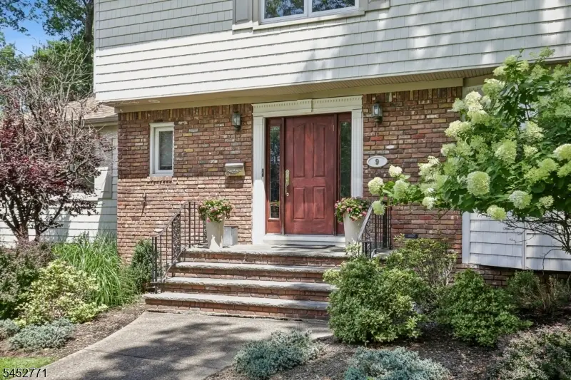 9 Burlington Rd, Livingston, NJ 07039 - #3