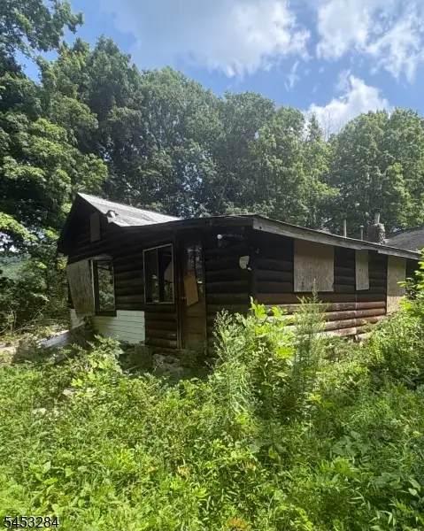 10 Flat Bush Rd, Vernon Twp., NJ 07461