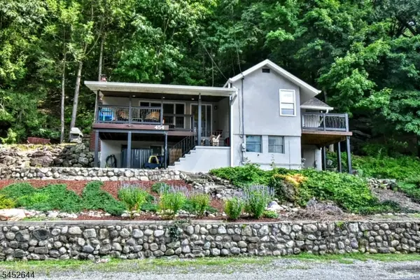 454 Skyline Lake Dr, Ringwood Boro, NJ 07456