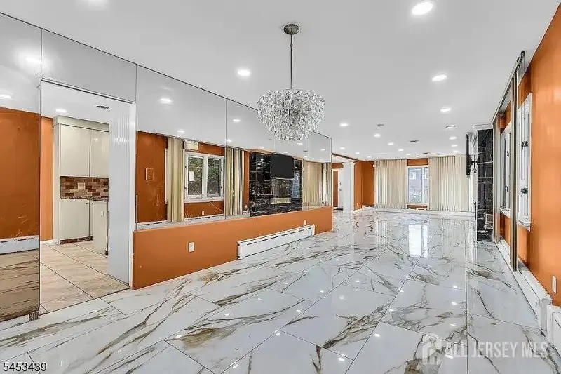 585 Noe Ave, Woodbridge, NJ 07095 - #3