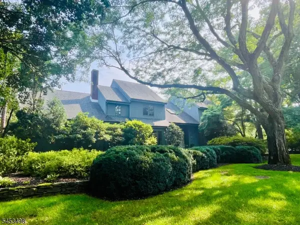 15 Copper Vail Ct, Montgomery Twp., NJ 08540