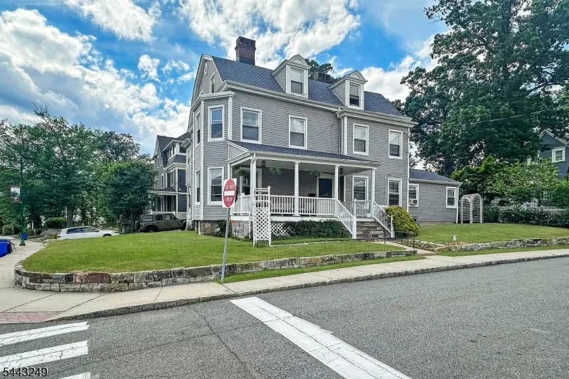 2 Hillside Ave, Summit, NJ 07901 - #1