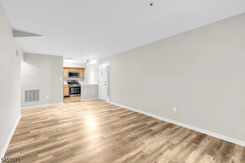 350 Cambridge Dr, Ramsey, NJ 07446 - #3