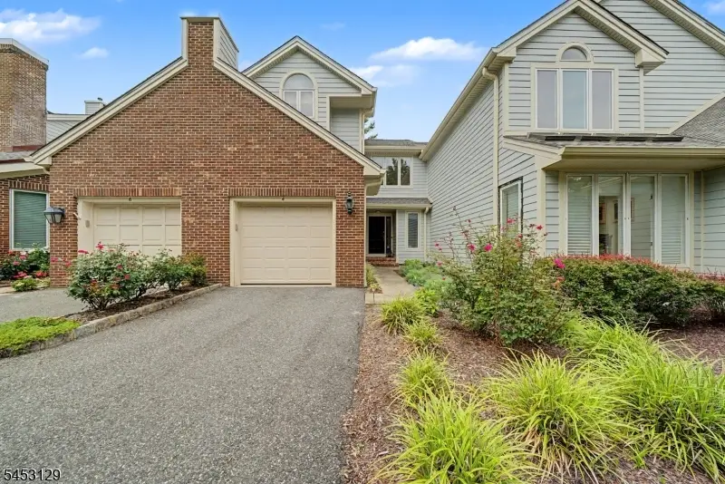 4 Jesse Ct, Montville, NJ 07045 - #2
