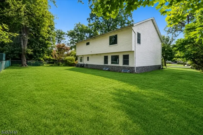 30 Beverly Rd, Glen Rock, NJ 07452 - #3