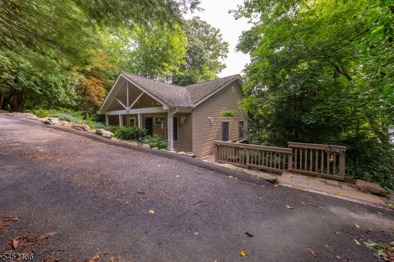 25 Decker Pond Trl, Vernon, NJ 07461 - #3