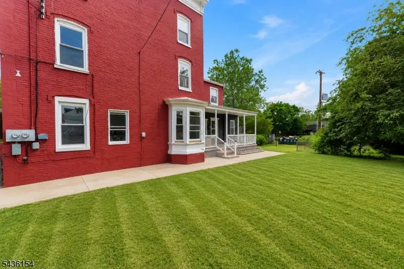 60 Brainard St, Phillipsburg, NJ 08865 - #3