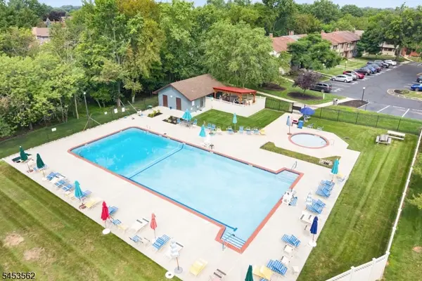489 Brookside Ln, Hillsborough Twp., NJ 08844