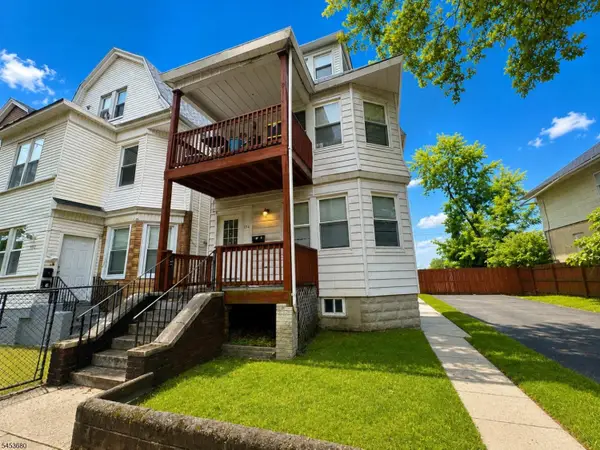 554 Norwood St, East Orange City, NJ 07018