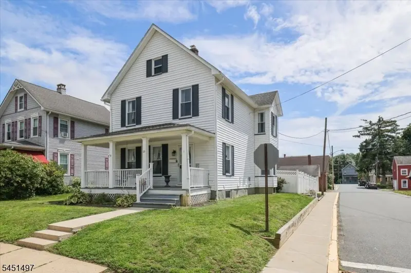 33 State St, Washington, NJ 07882 - #2