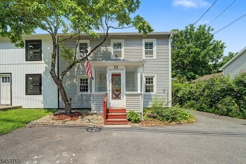 11 Axford Ave, Oxford, NJ 07863 - #1