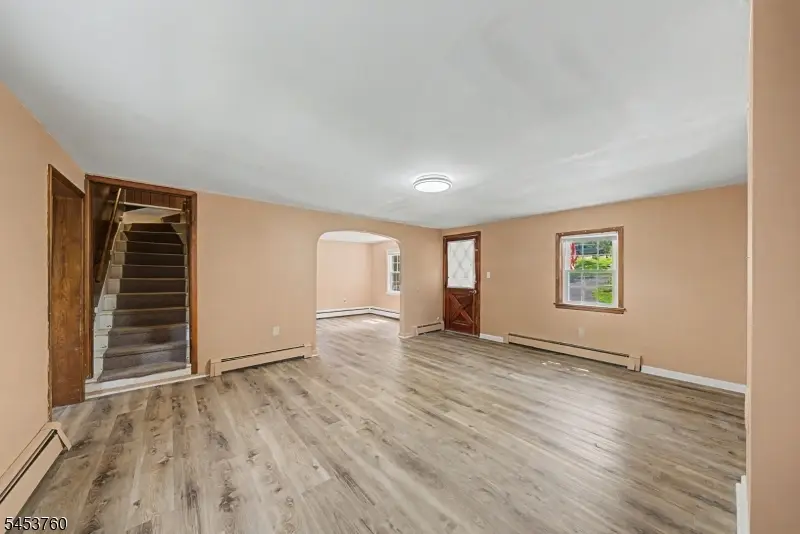 11 Axford Ave, Oxford, NJ 07863 - #3