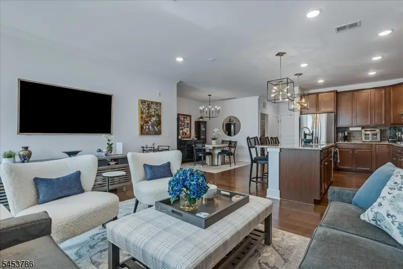 3 Vanderbilt Blvd #209, Florham Park, NJ 07932 - #1