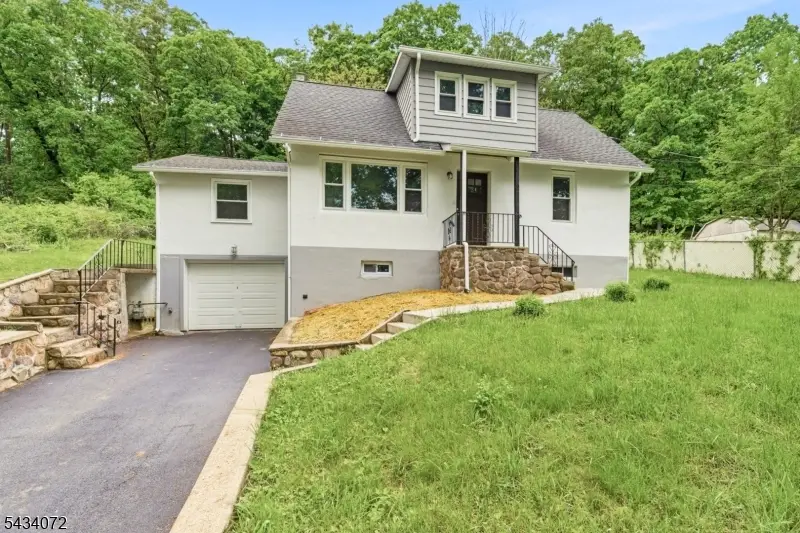 30 Chestnut Ter, Rockaway, NJ 07866 - #1