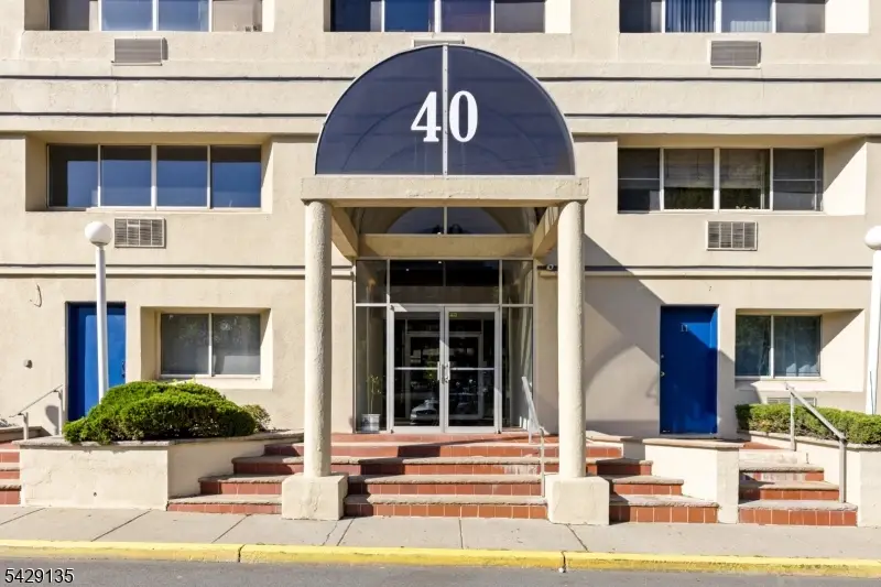 40 Fayette St #26, Perth Amboy, NJ 08861 - #1