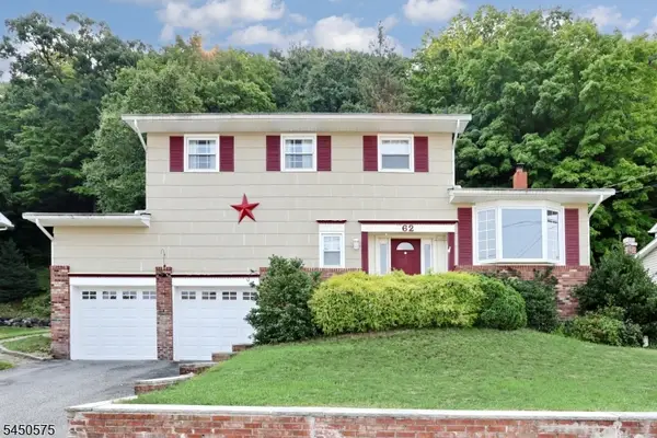 62 Molinari Dr, Wanaque Boro, NJ 07465