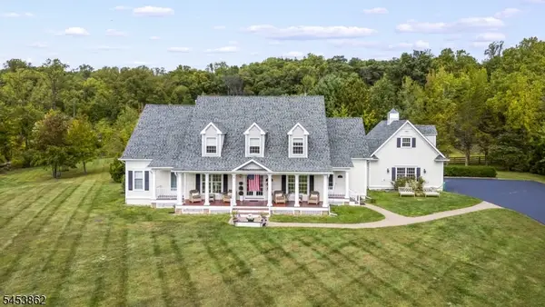 2 Glencree Ln, Clinton Twp., NJ 08833