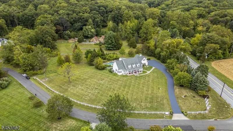 2 Glencree Ln, Clinton, NJ 08833 - #2