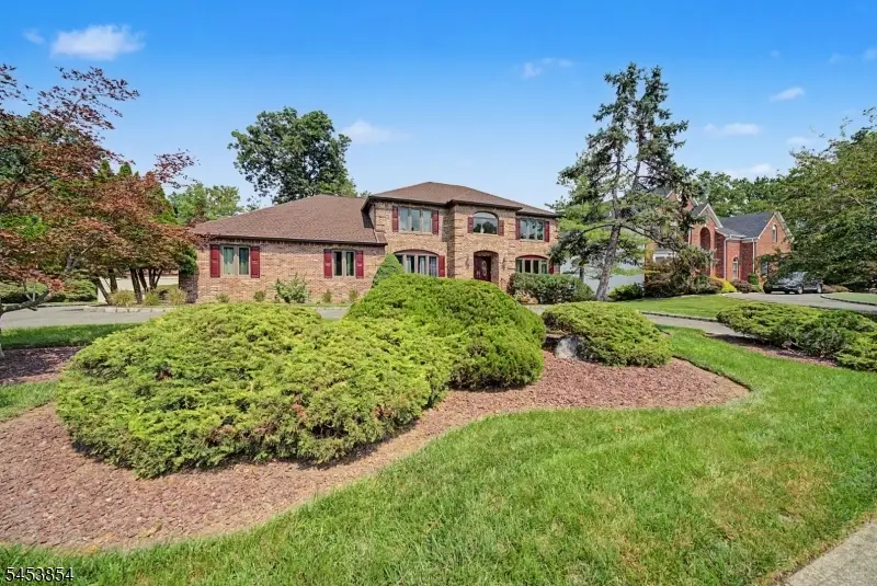 2 Birchwood Ct, East Hanover, NJ 07936 - #2
