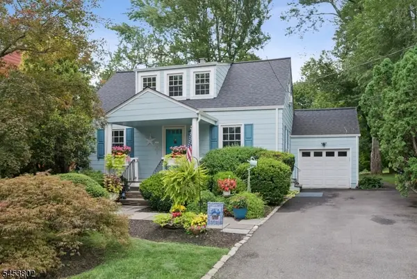 37 Kings Rd, Chatham Boro, NJ 07928