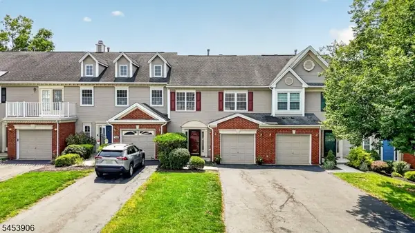 1004 Bayley Ct, Bridgewater Twp., NJ 08807
