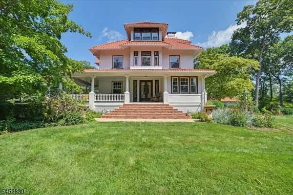 44 Manor Dr, Bernards Twp., NJ 07920