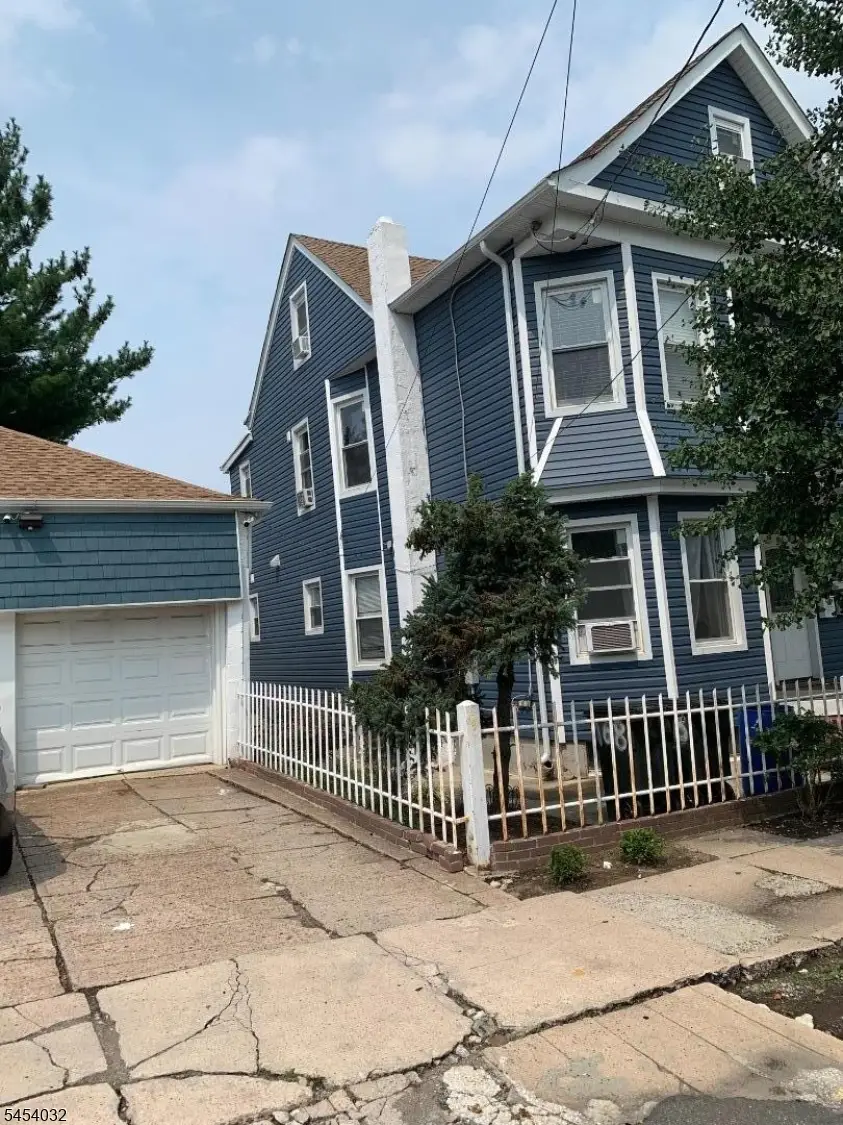 166 E 17th St, Paterson, NJ 07524 - #2