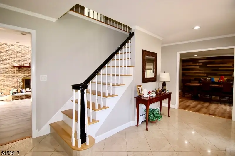 9 Watch Hill Rd, Mahwah, NJ 07430 - #3
