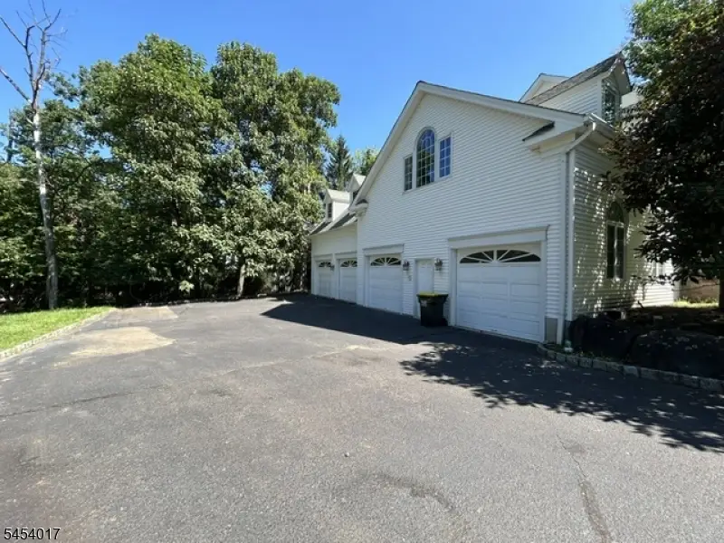 568 Stangle Rd, Martinsville, NJ 08836 - #3