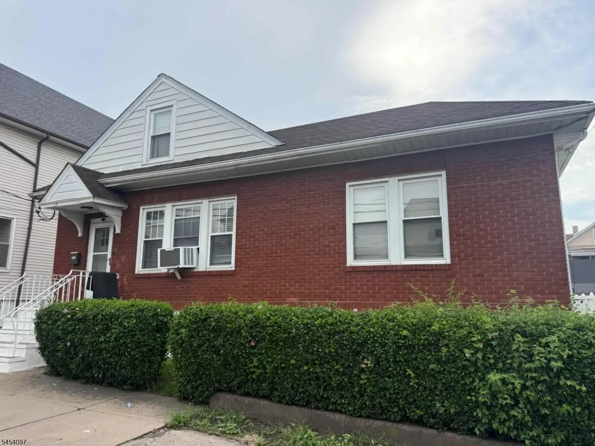 22 Quinn St, Paterson, NJ 07501 - #1