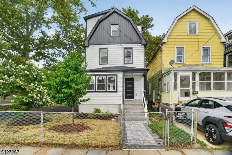 33 Race St, Bloomfield, NJ 07003 - #1