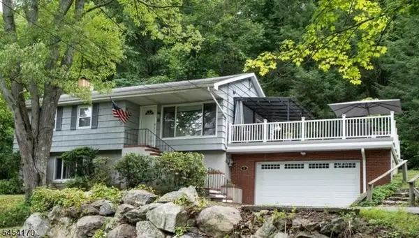 8 C O Dr, Byram Twp., NJ 07821