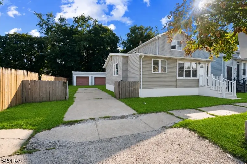 229 Parkinson Ave, Hamilton, NJ 08610 - #1