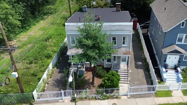 22 Kensington Pl, East Orange City, NJ 07017