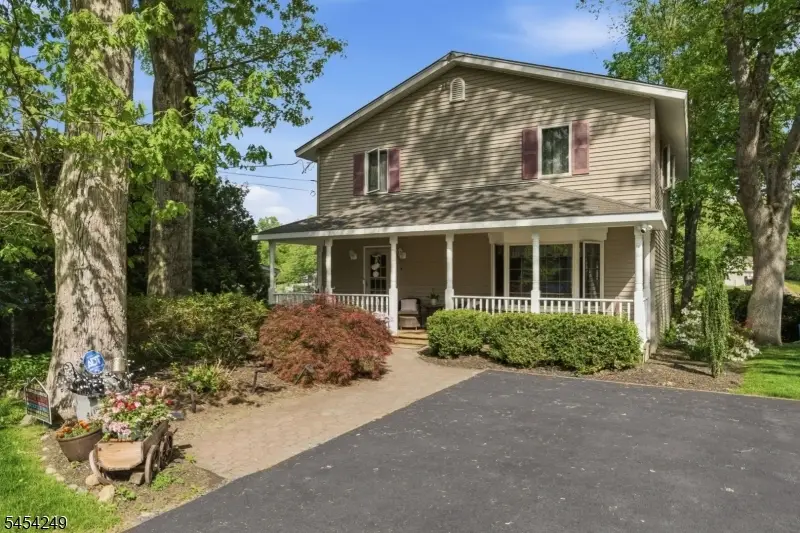 32 W Lakeview Trl, Jefferson, NJ 07885 - #1