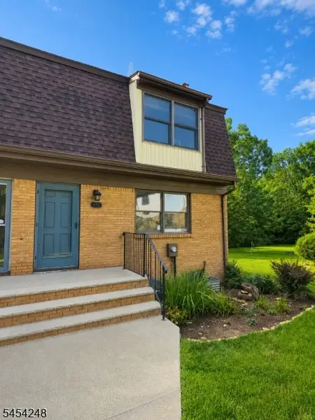 112 Stedwick Dr, Mount Olive Twp., NJ 07828