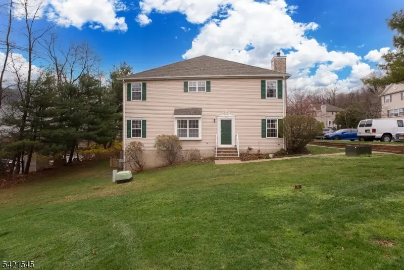 109 Tallwood Ln, Green Brook, NJ 08812 - #2