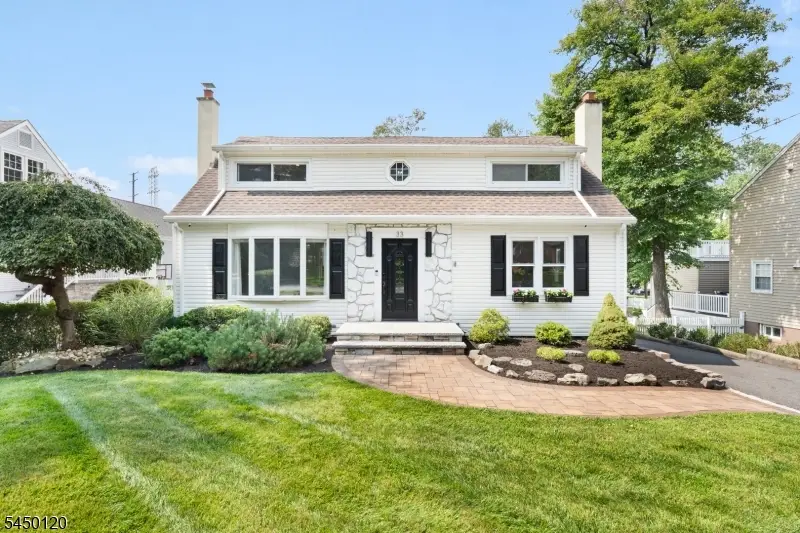 33 Beverly Rd, West Caldwell, NJ 07006 - #2