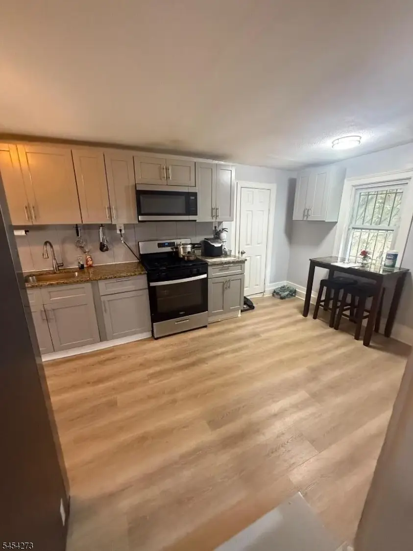 12 Thomas St, Newark, NJ 07114 - #1